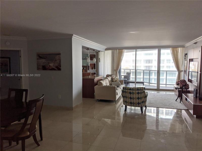 Photos for unit 1004 at SANDS POINTE OCEAN B
