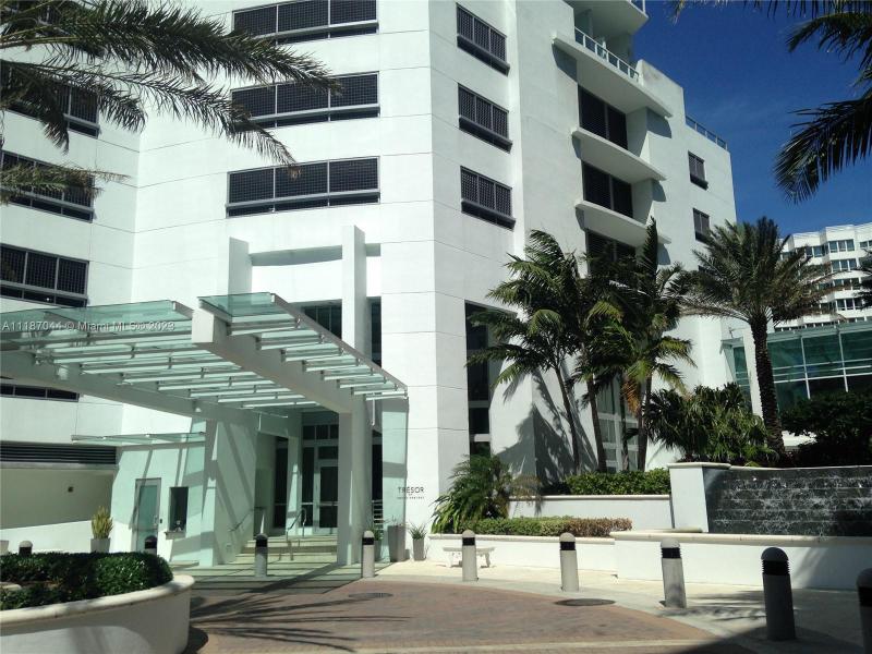 Photos for unit 702/704 at FONTAINEBLEAU II CONDO
