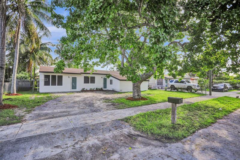  Single Family Homes Photo 46: 6861 SW 18th St  North Lauderdale,  FL 33068
