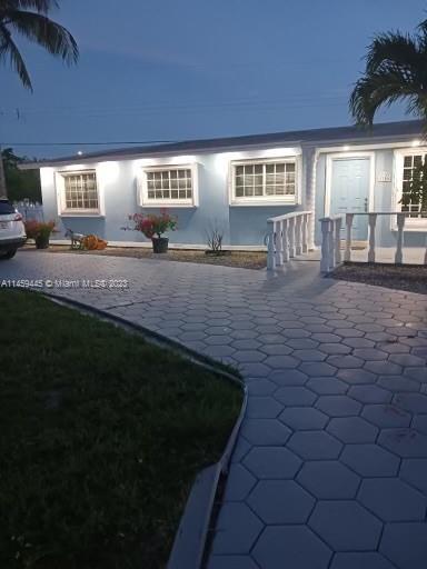  Single Family Homes Photo 34: 5200 NW 183rd St  Miami Gardens,  FL 33055