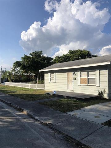 Commercial real estate in Lake Worth