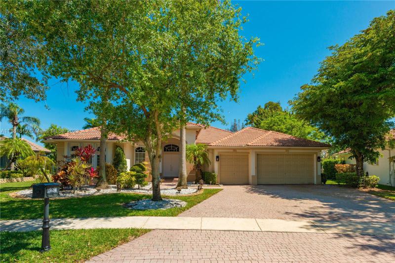 First Photo for Home For Sale at 15614 SW 15th St Pembroke Pines, FL. 33027