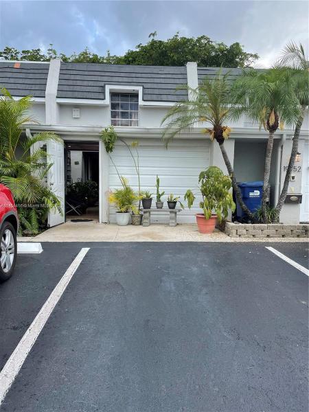 First Photo for Home For Sale at 19346 Bobolink Dr 19346 Hialeah, FL. 33015