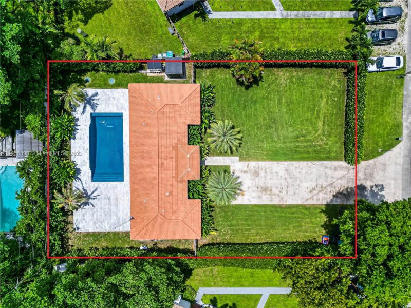 First Photo for Home For Sale at 930 NE 108th St Biscayne Park, FL. 33161