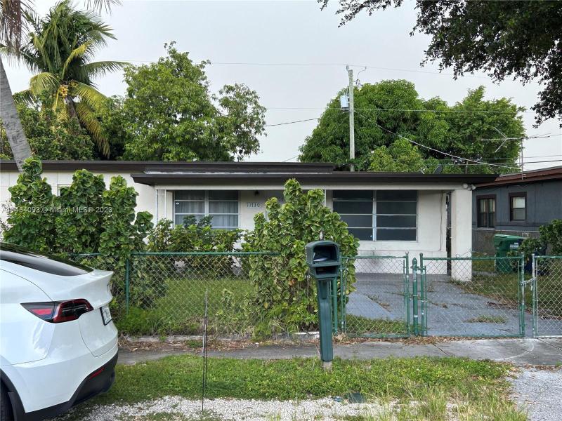  Single Family Homes Photo 18: 11730 NW 3rd Ave  Miami,  FL 33168