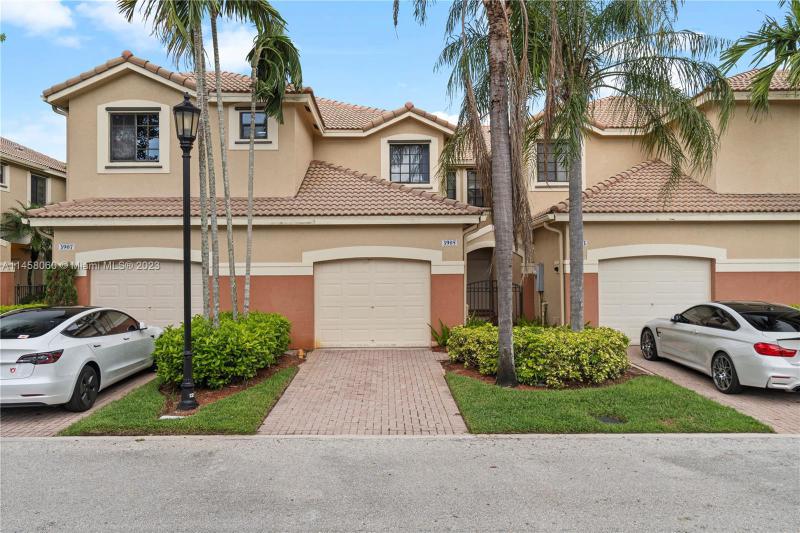 First Photo for Home For Sale at 3905 Vista Grove Ln 1 Weston, FL. 33332