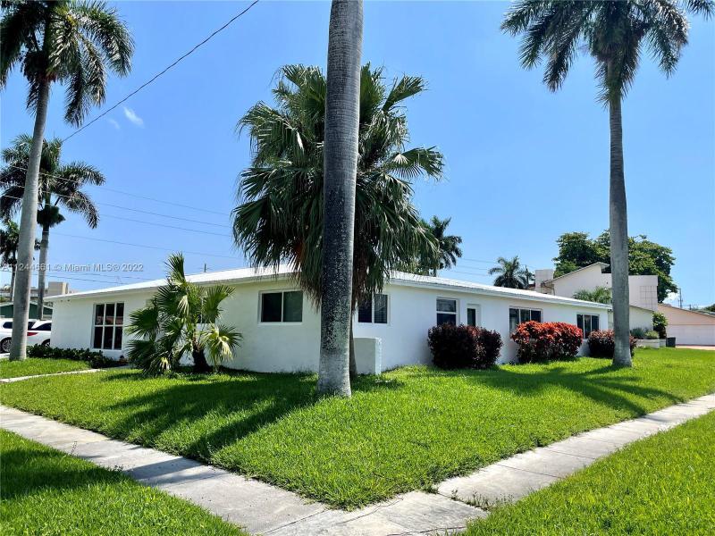  Single Family Homes Photo 40: 325 SE 4th Ave  Dania Beach,  FL 33004