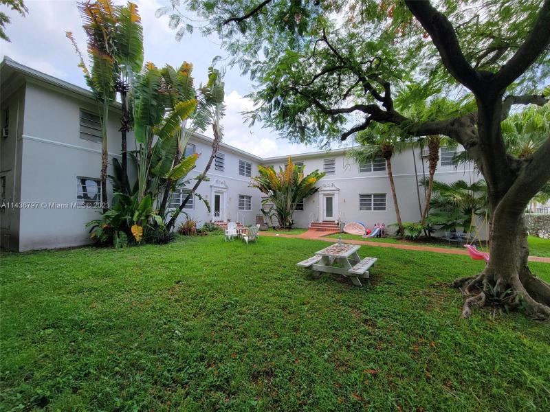 First Photo for Home For Sale at 418  Valencia Ave Coral Gables, FL. 33134