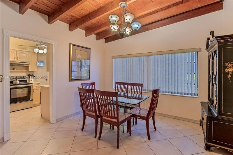  Single Family Homes Photo 17: 4628 Bougainvilla Dr  Lauderdale By The Sea,  FL 33308