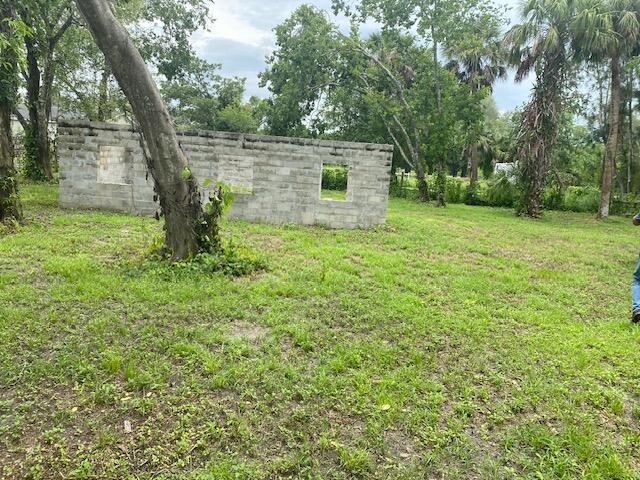  Commercial & Industrial Land Images 