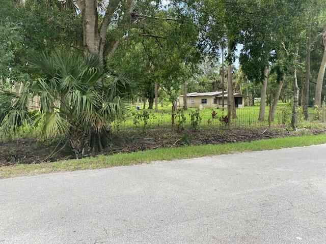  Commercial & Industrial Land Images 