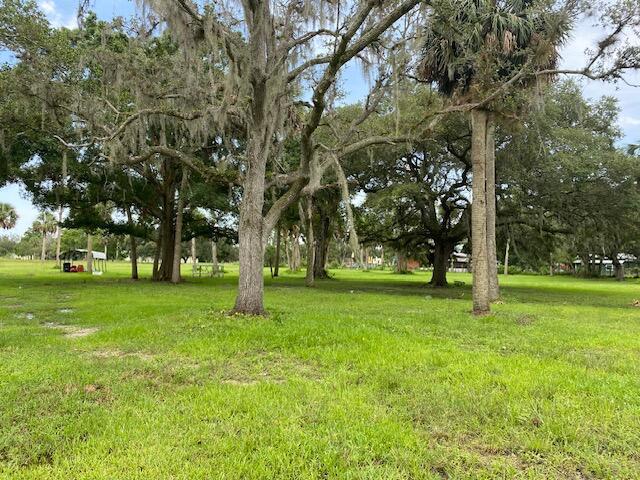  Commercial & Industrial Land Images 