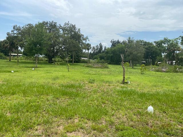  Commercial & Industrial Land Images 