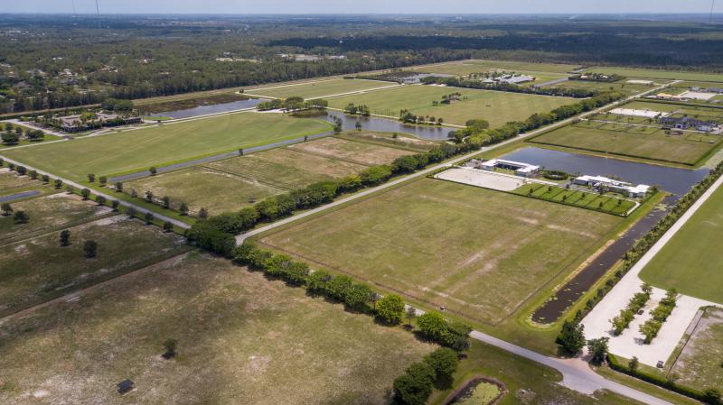 Commercial & Industrial Land Images 