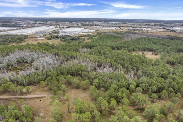  Commercial & Industrial Land Images 