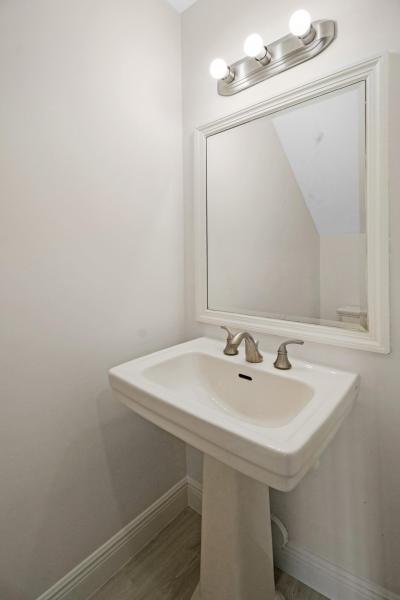  Condo & Townhome Photos