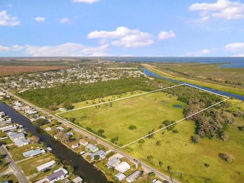 Commercial & Industrial Land Images 