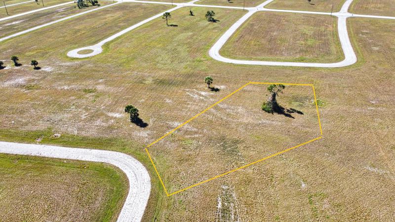  Commercial & Industrial Land Images 