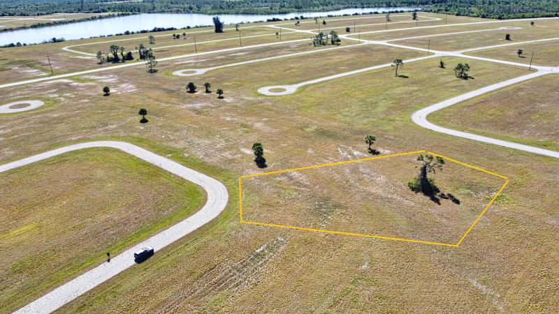  Commercial & Industrial Land Images 