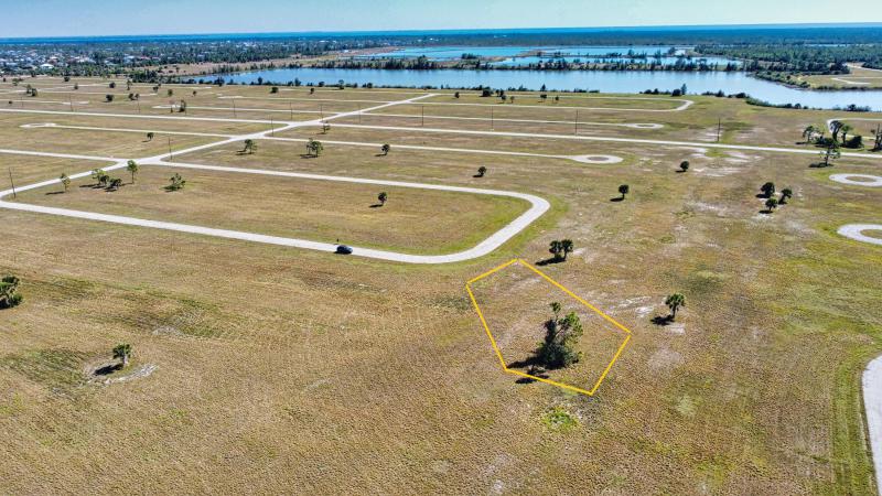  Commercial & Industrial Land Images 