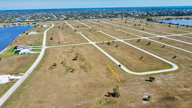  Commercial & Industrial Land Images 