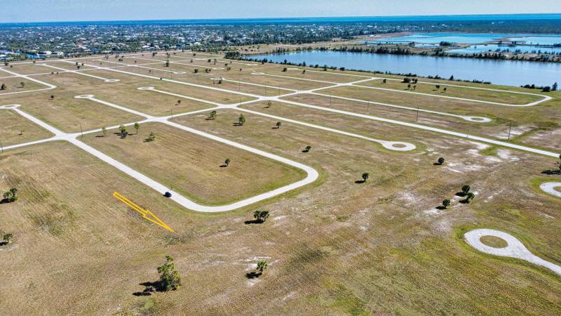  Commercial & Industrial Land Images 