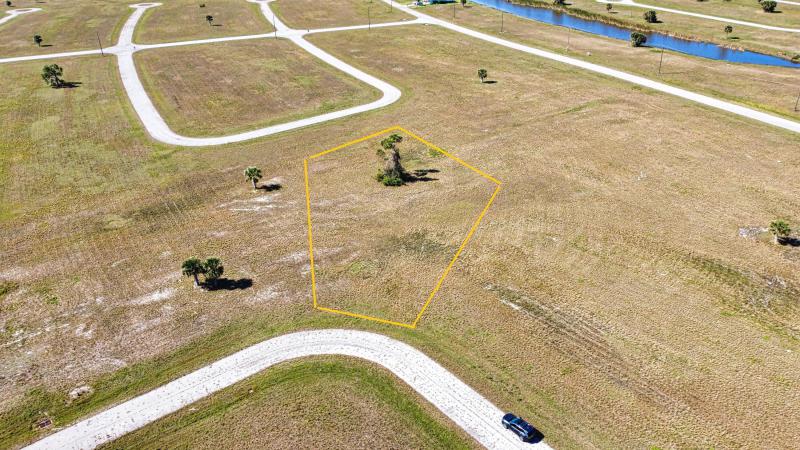  Commercial & Industrial Land Images 