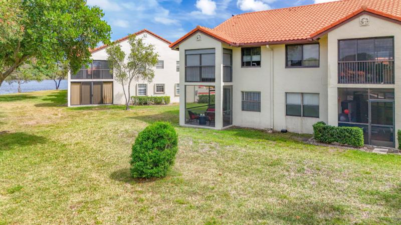  Condo & Townhome Photos