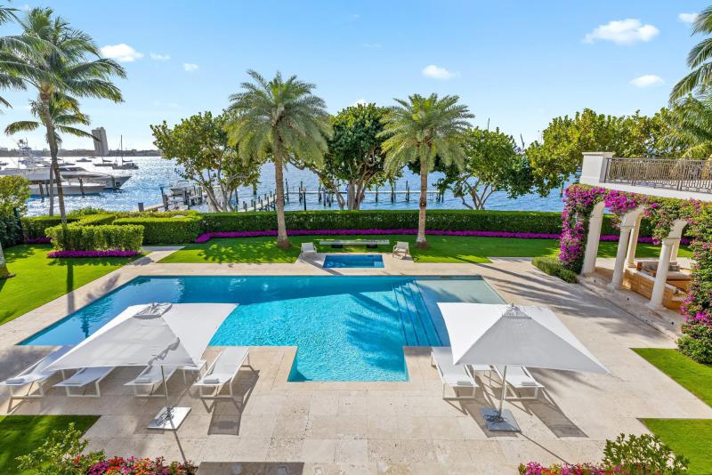  Single Family Homes Photo 16:  Palm Beach,  FL 33480