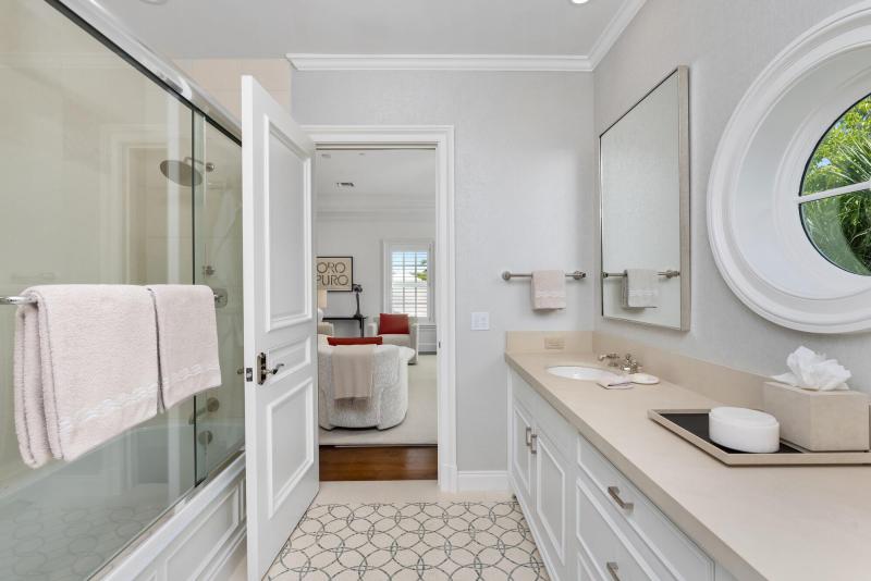  Single Family Homes Photo 37:  Palm Beach,  FL 33480