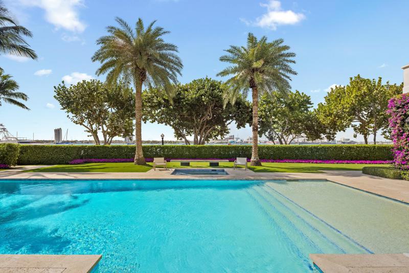  Single Family Homes Photo 67:  Palm Beach,  FL 33480