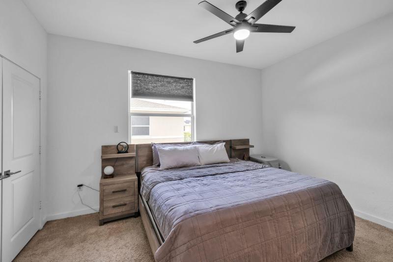  Condo & Townhome Photos