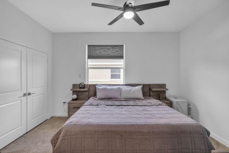  Condo & Townhome Photos