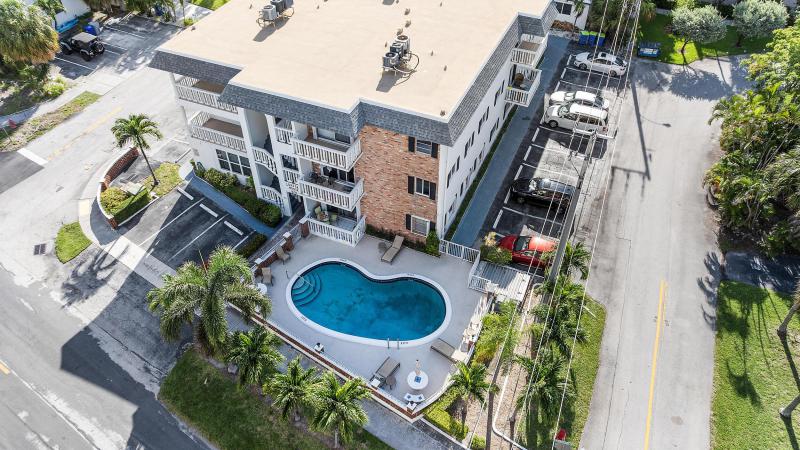 Condo & Townhome Photos