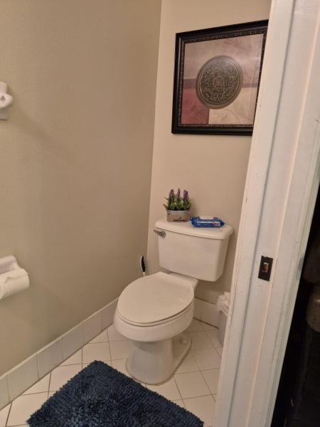  Condo & Townhome Photos