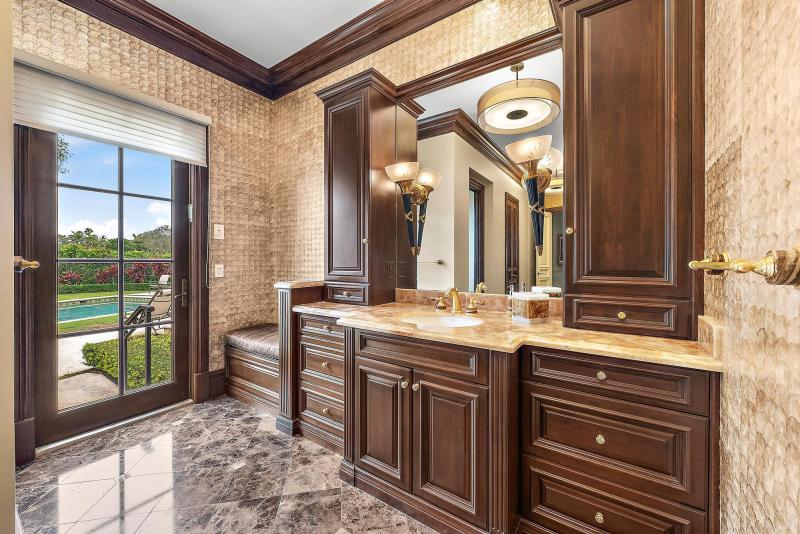 Single Family Homes Photo 15:  Palm Beach Gardens,  FL 33410