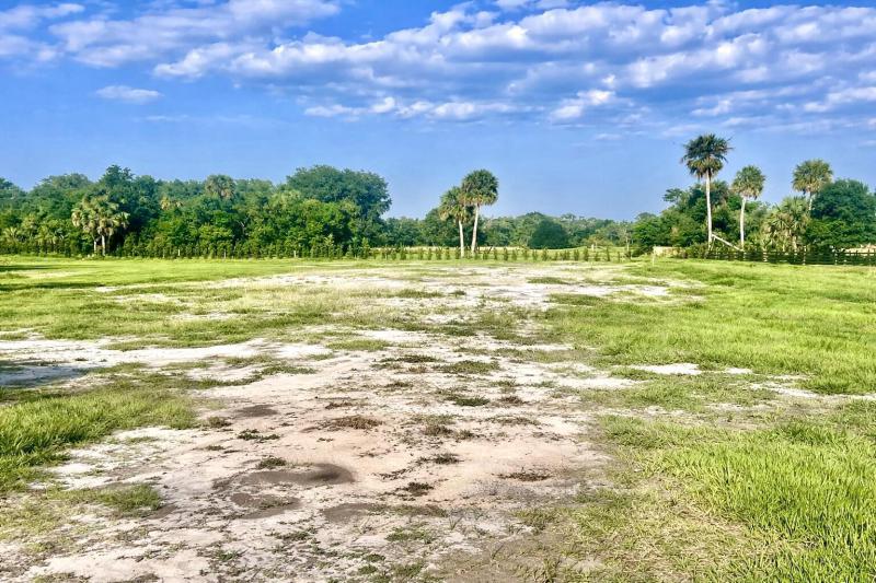  Commercial & Industrial Land Images 