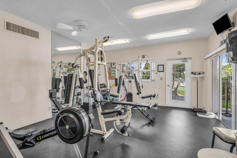  Condo & Townhome Photos