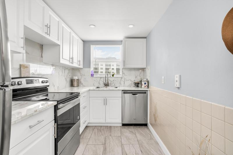  Condo & Townhome Photos