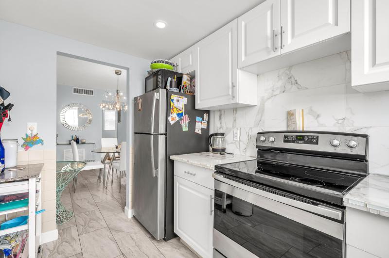  Condo & Townhome Photos