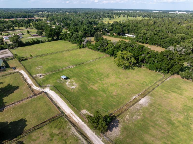  Commercial & Industrial Land Images 