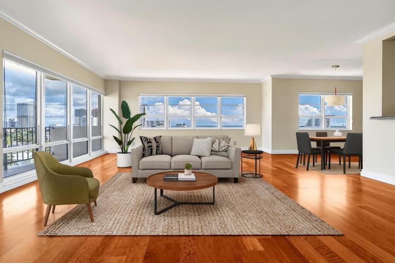  Condo & Townhome Photos