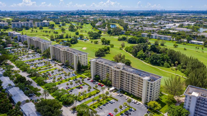  Condo & Townhome Photos