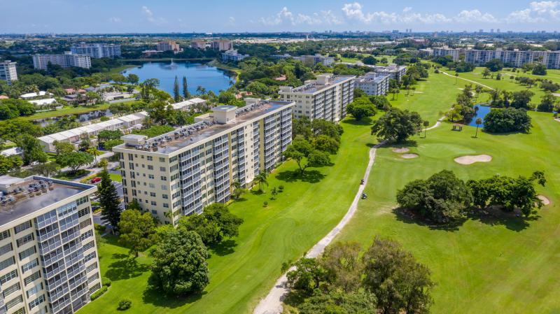  Condo & Townhome Photos