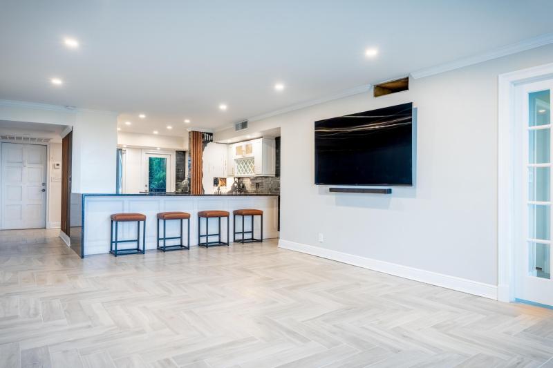  Condo & Townhome Photos