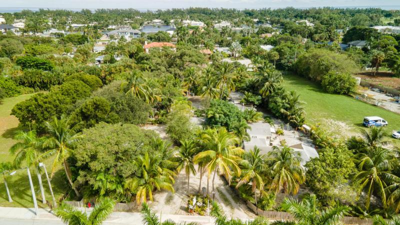  Commercial & Industrial Land Images 