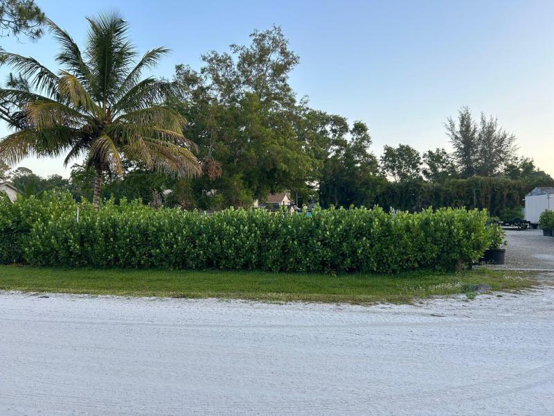  Commercial & Industrial Land Images 