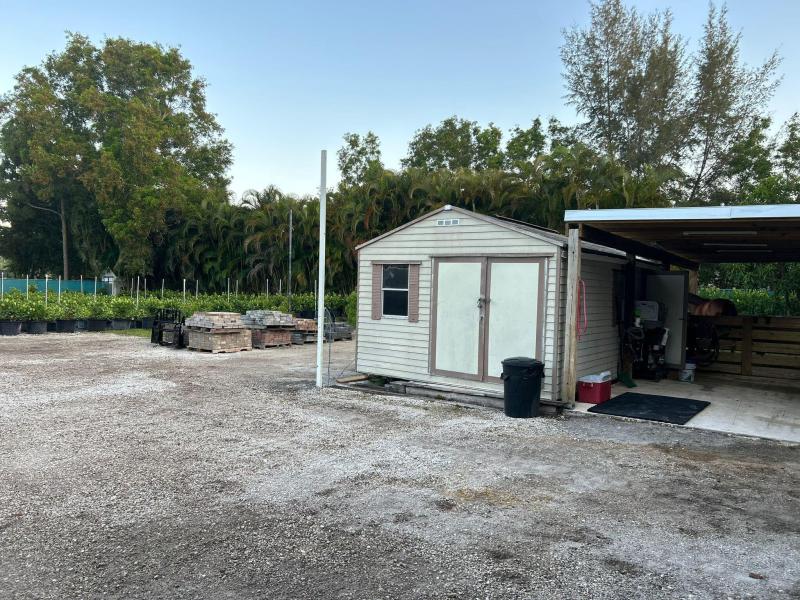  Commercial & Industrial Land Images 