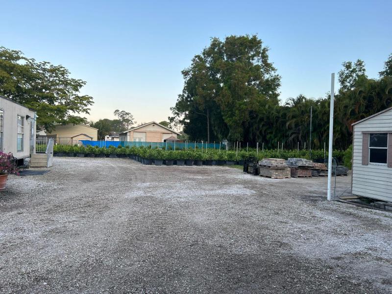  Commercial & Industrial Land Images 