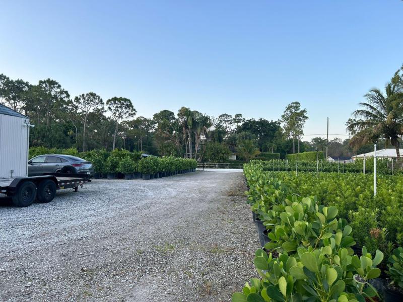  Commercial & Industrial Land Images 